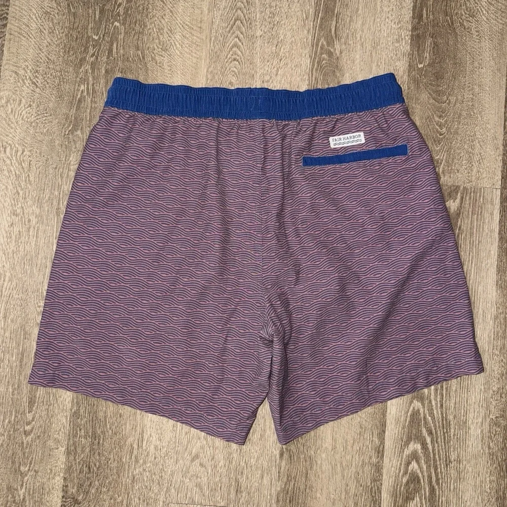 Fair Harbor Bayberry Swim Trunks Lined Men's 2XL Red Waves‎ 7